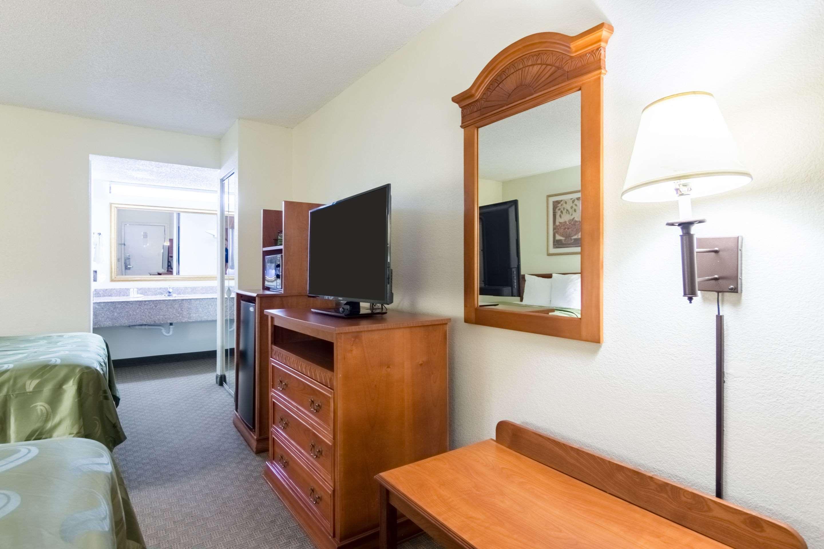 Quality Inn & Suites Of Alma - Northeast From Fort Smith Kültér fotó