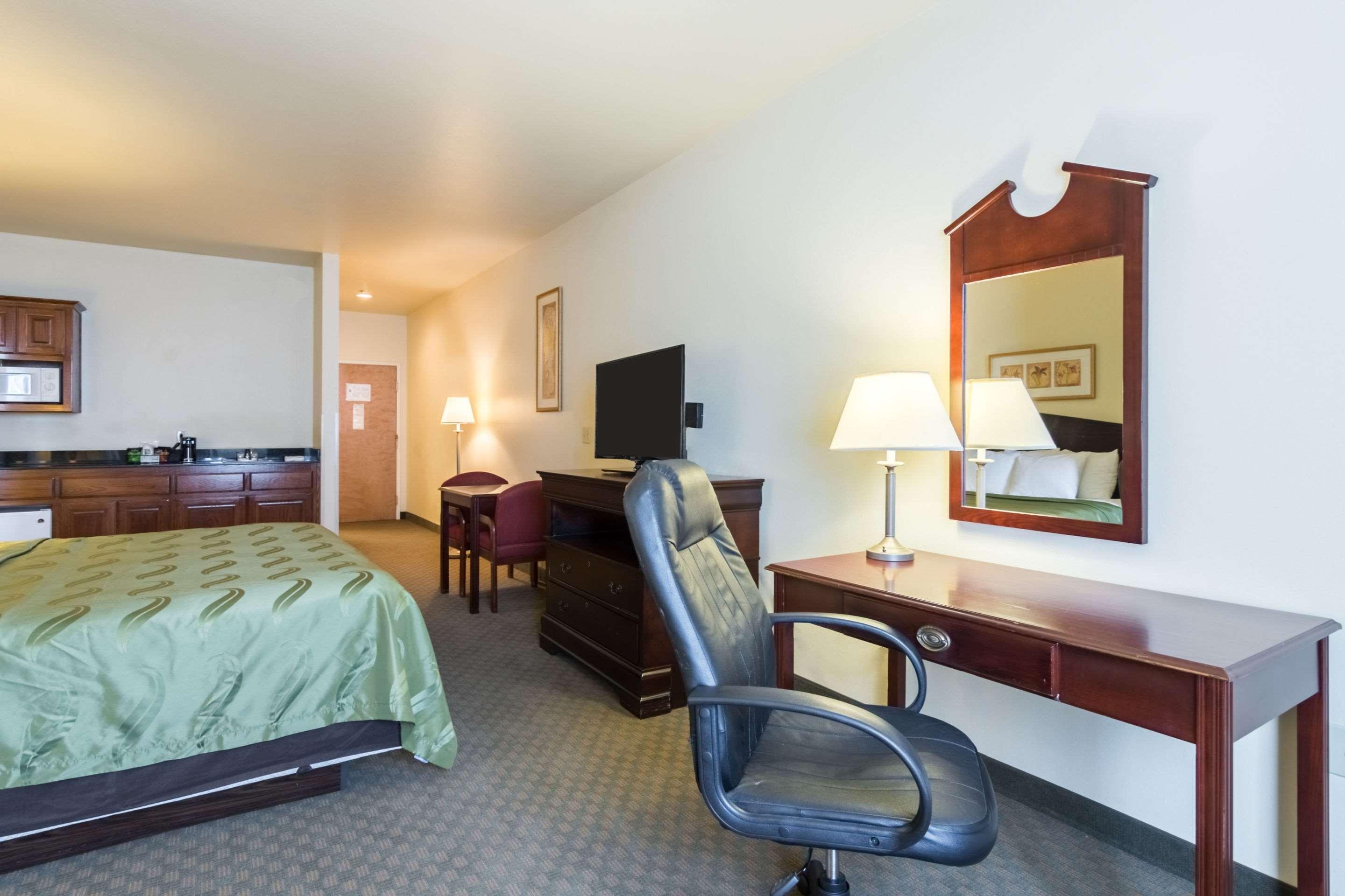 Quality Inn & Suites Of Alma - Northeast From Fort Smith Kültér fotó